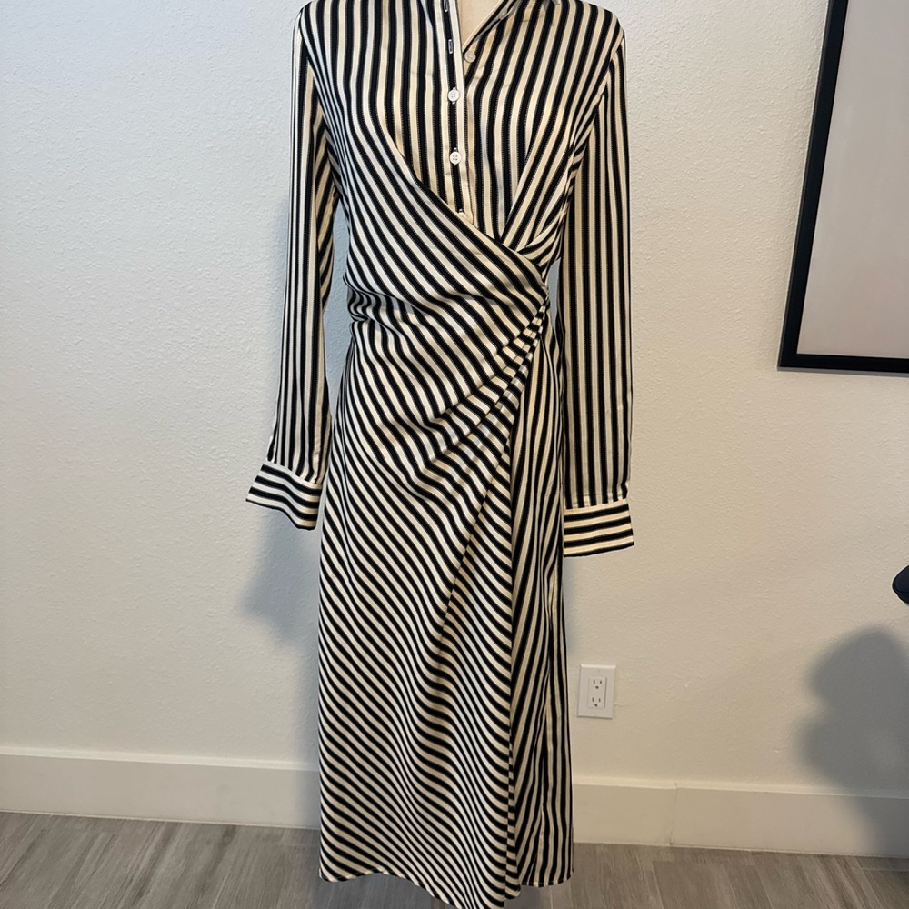 Chic Striped Long Sleeve Dress